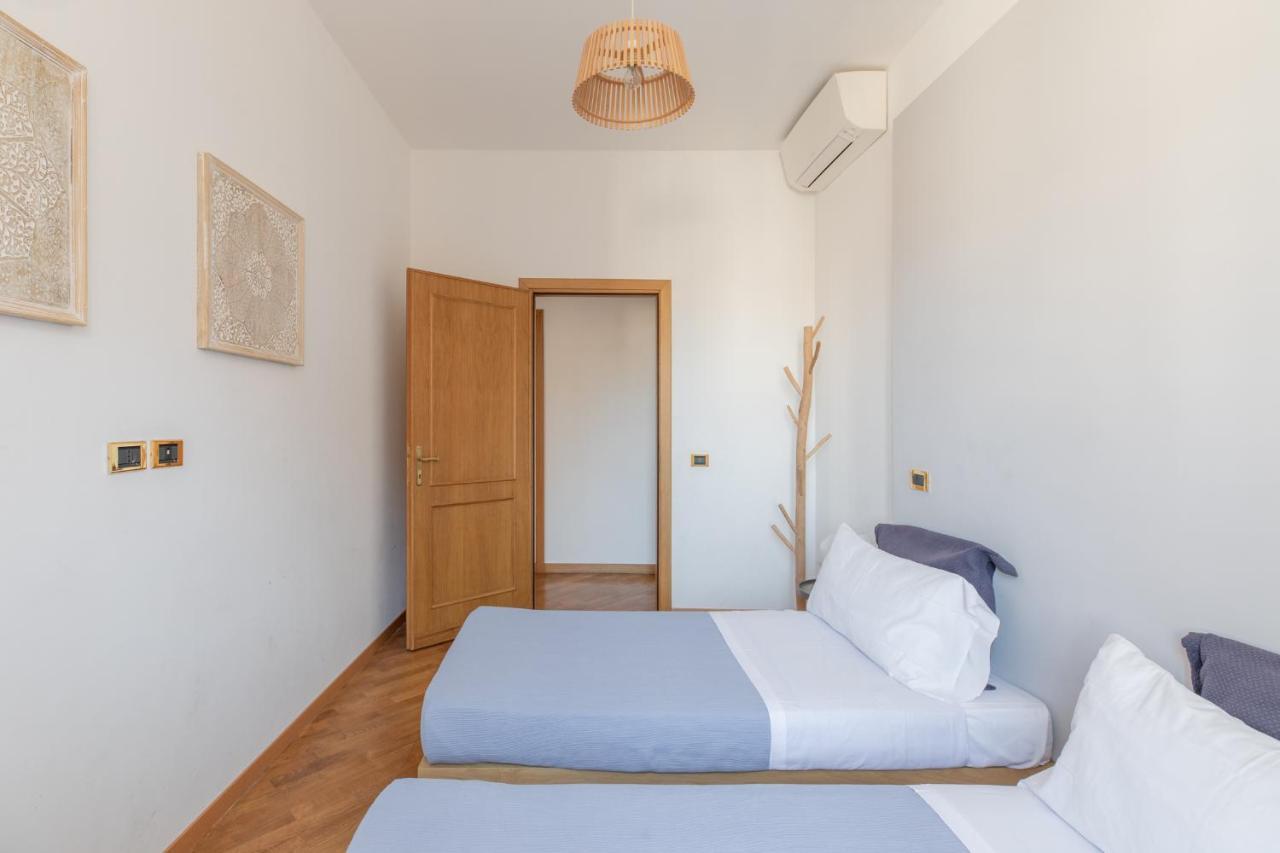 דירות רומא Iflat Monti Penthouse Panoramic View מראה חיצוני תמונה